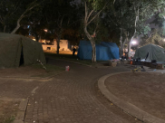 يافا: حملة الاحتجاج تتوسع - عائلة يافاوية ثالثة تنصب خيمتها في الحديقة